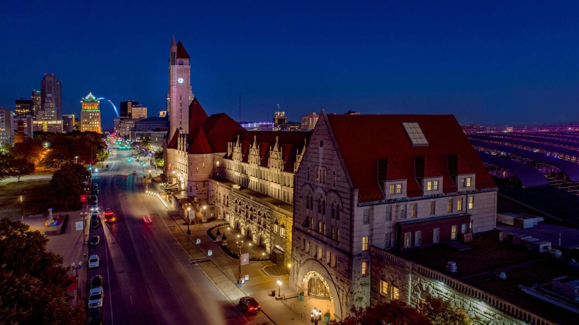 St. Louis Union Station Hotel, Curio Collection By Hilton Εξωτερικό φωτογραφία